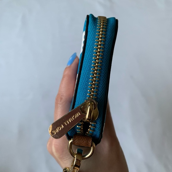 Michael Kors Turquoise & White Striped Wristlet - Picture 10 of 12